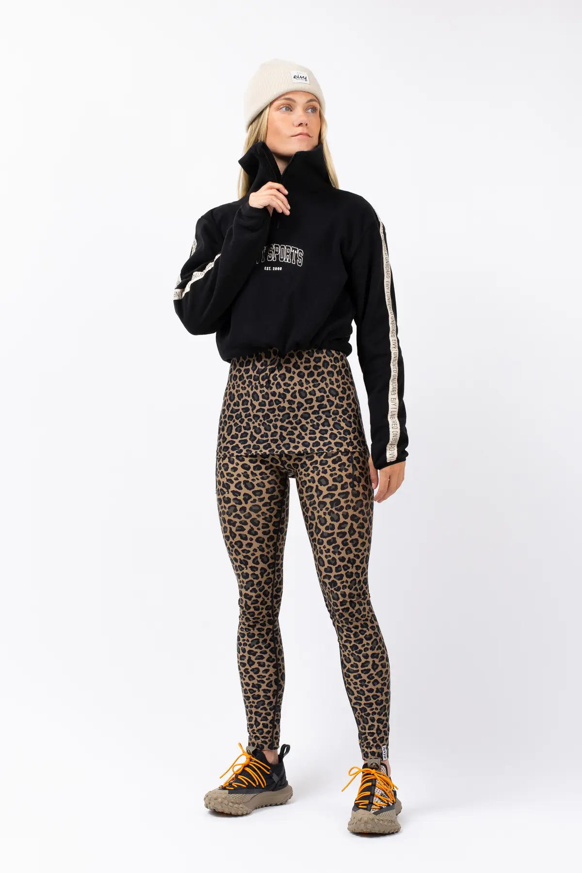 Peg Zip Cropped Fleece - Black