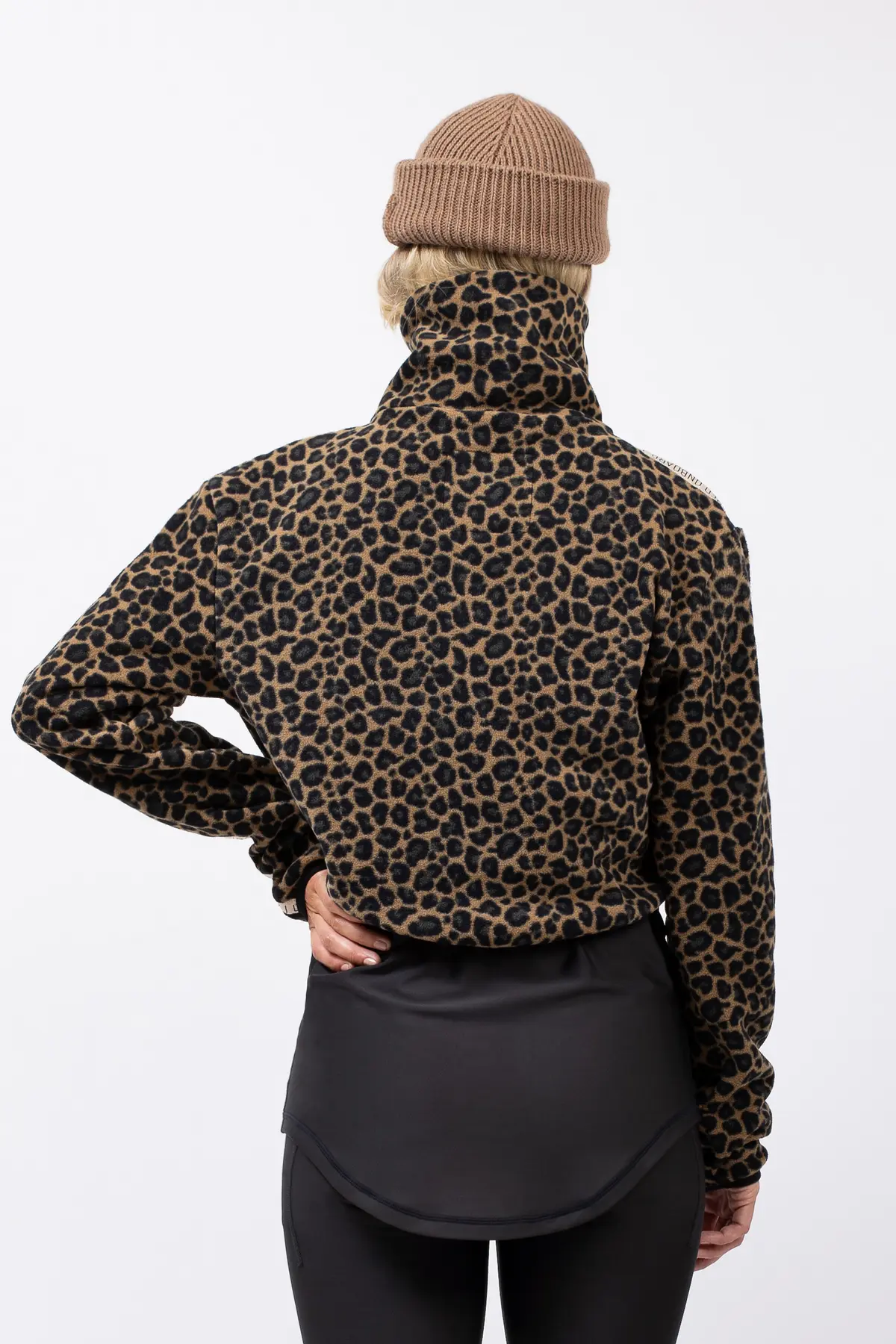 Peg Zip Cropped Fleece - Leopard