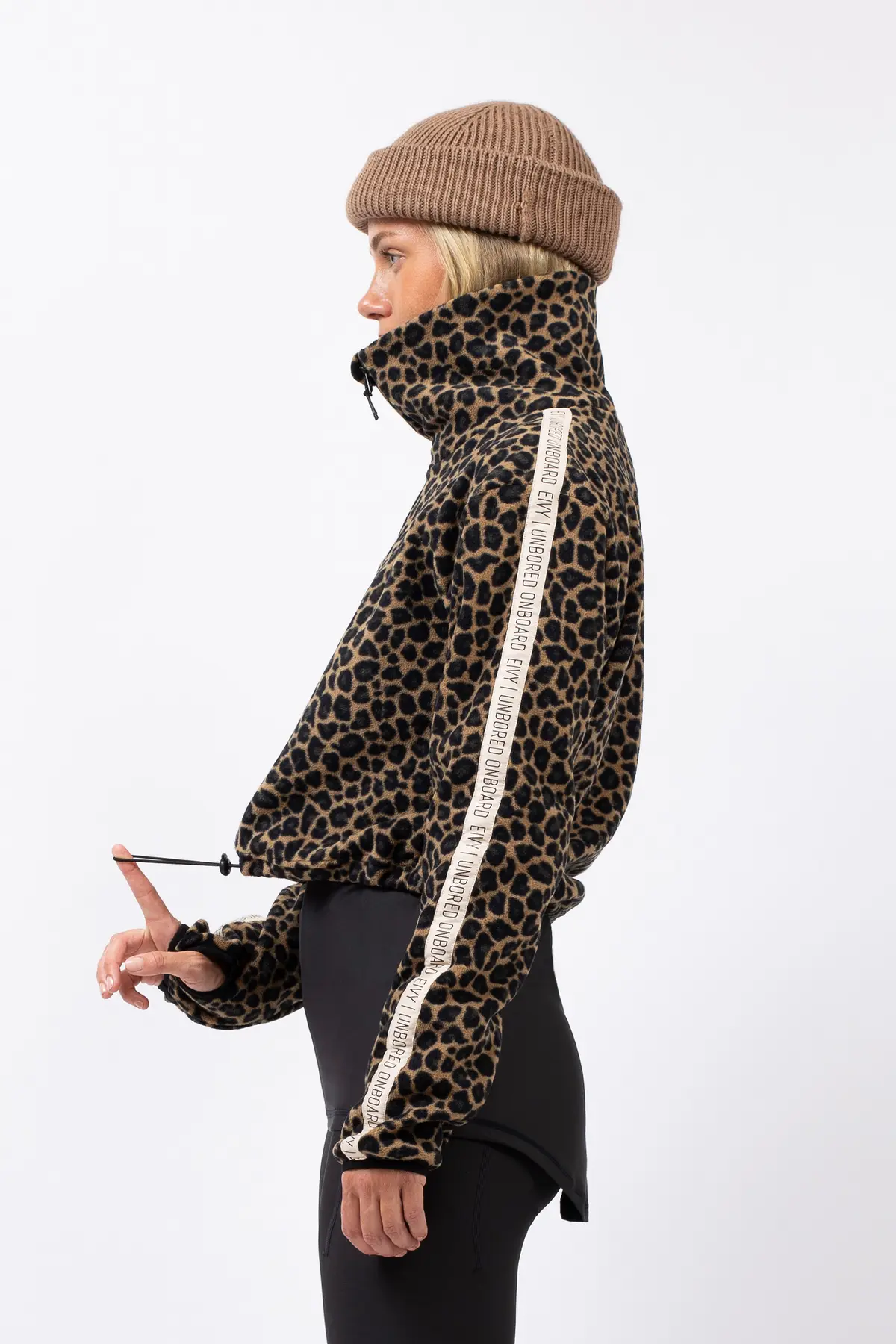 Peg Zip Cropped Fleece - Leopard