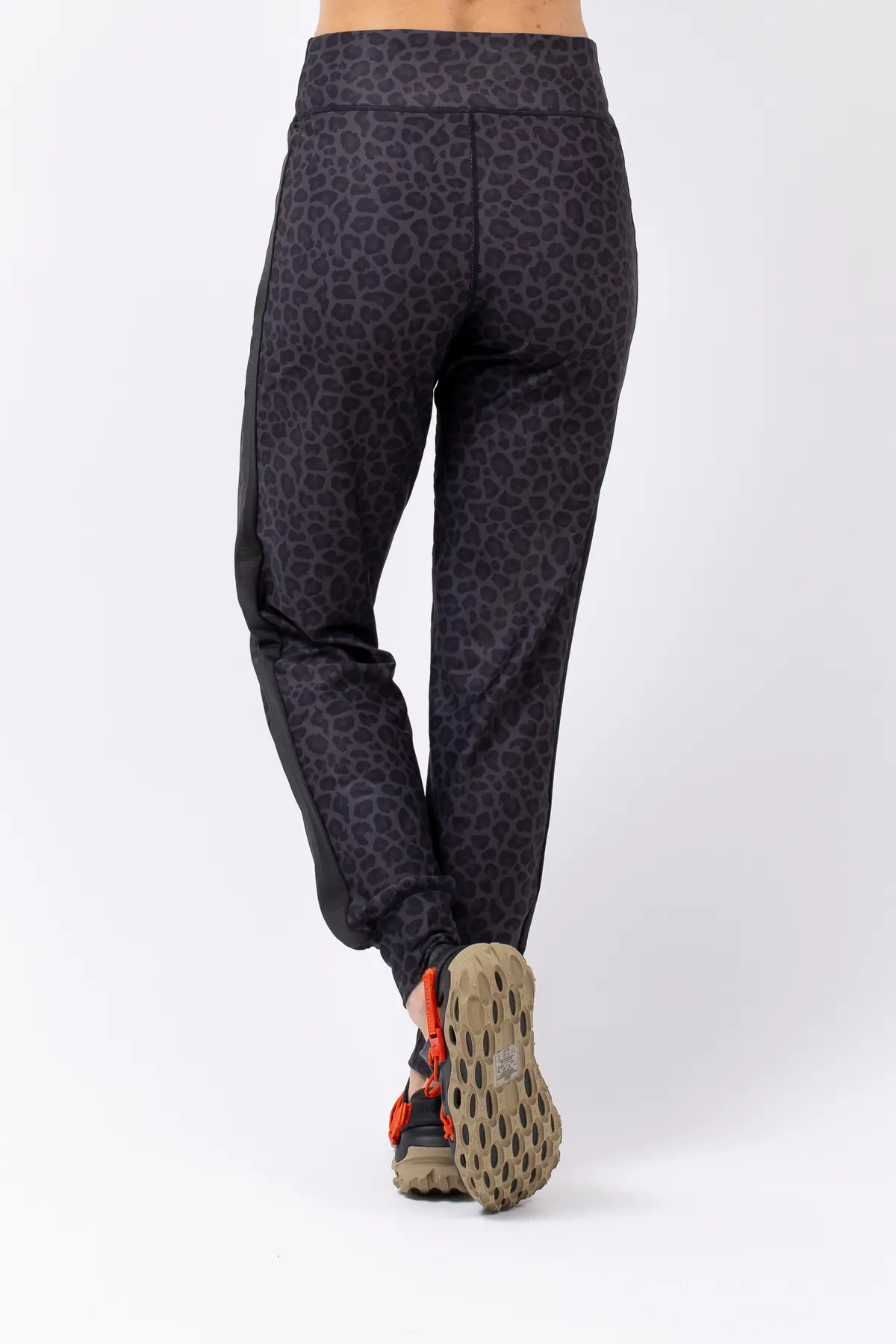 Journey Travel Pants - Black Leopard | S