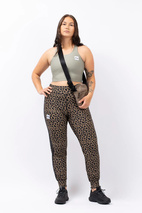 Journey Travel Pants - Leopard | XXL