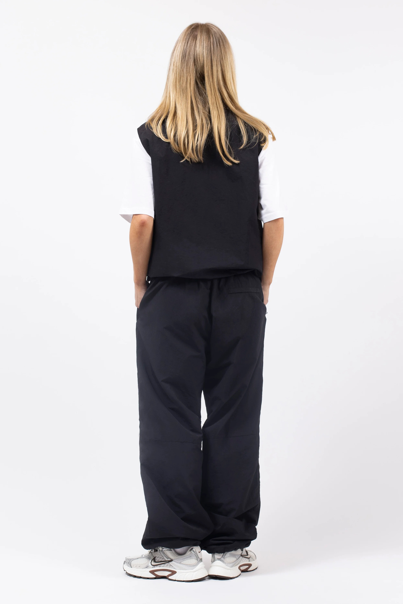 Windbreaker Utility Vest - Black