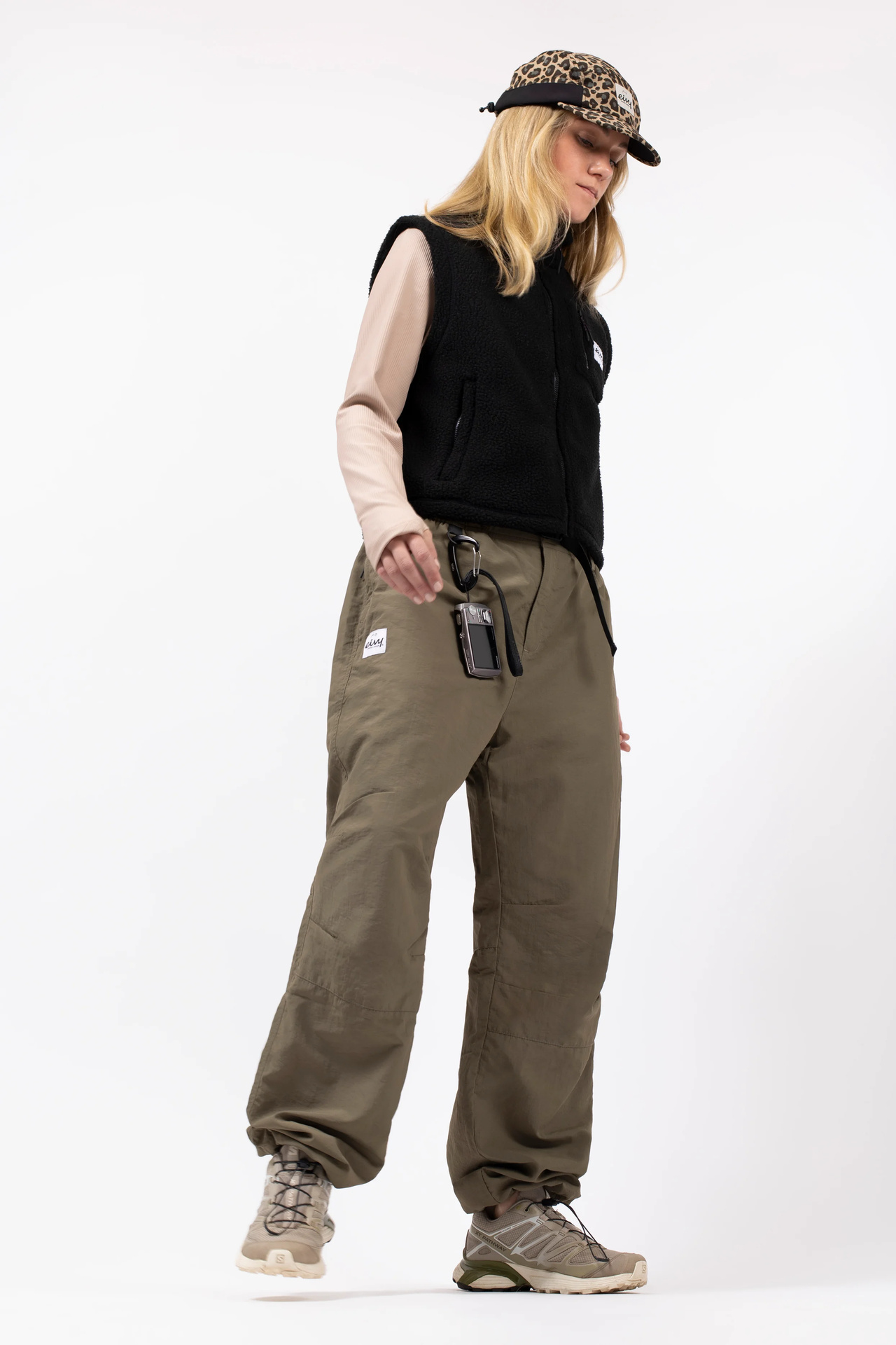 Oversized Outdoor Pants - Olive | XS