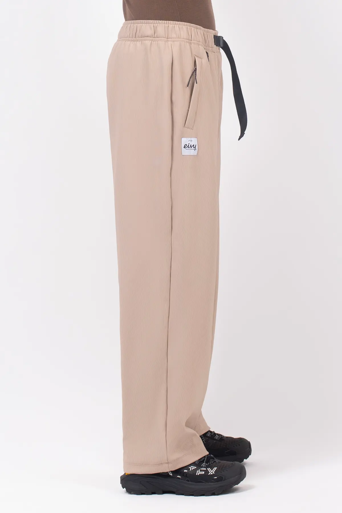 Versa Travel Rib Pants - Sand