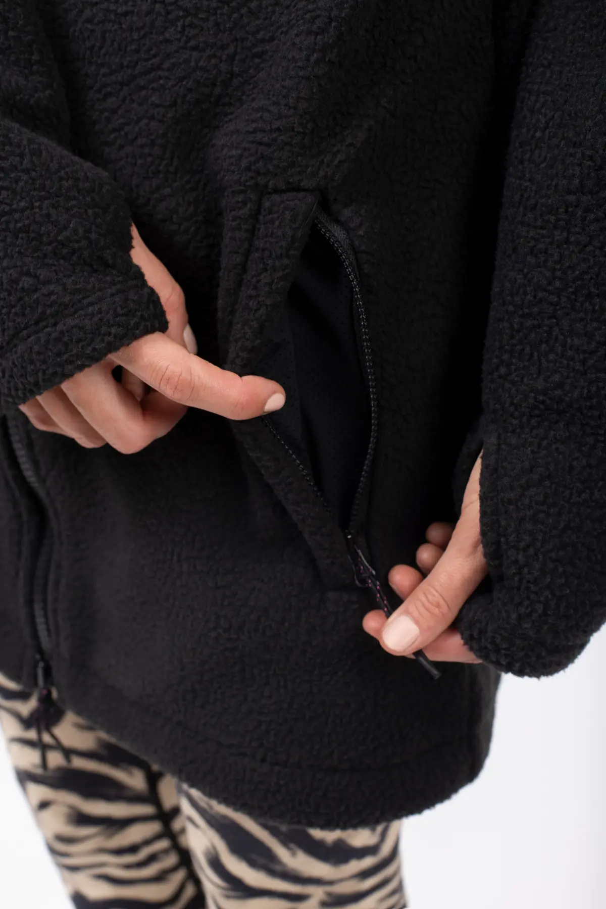 Versa Sherpa Coat - Black