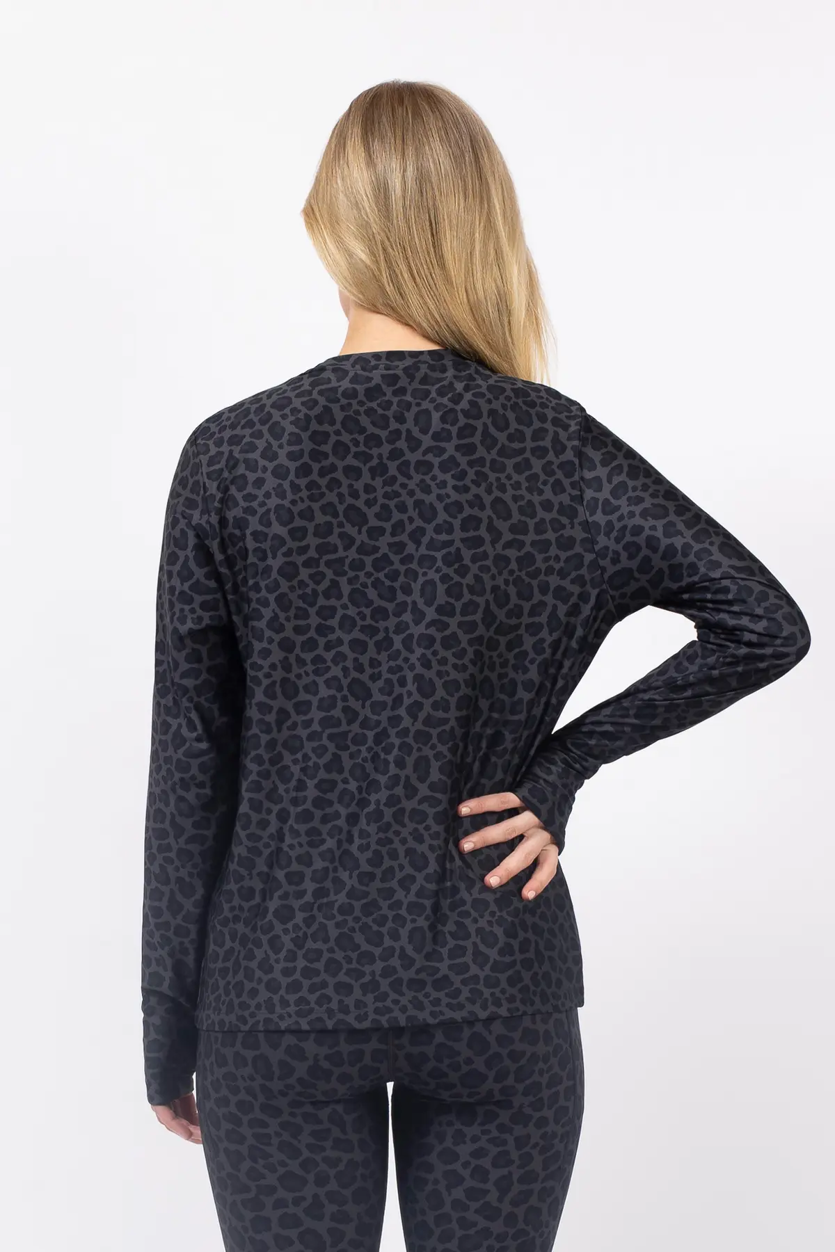 Versa Loose Fit Top - Black Leopard | XL