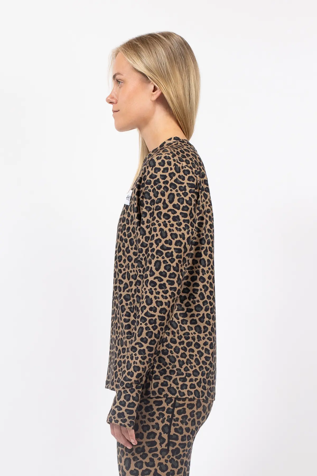 Versa Loose Fit Top - Leopard | XL