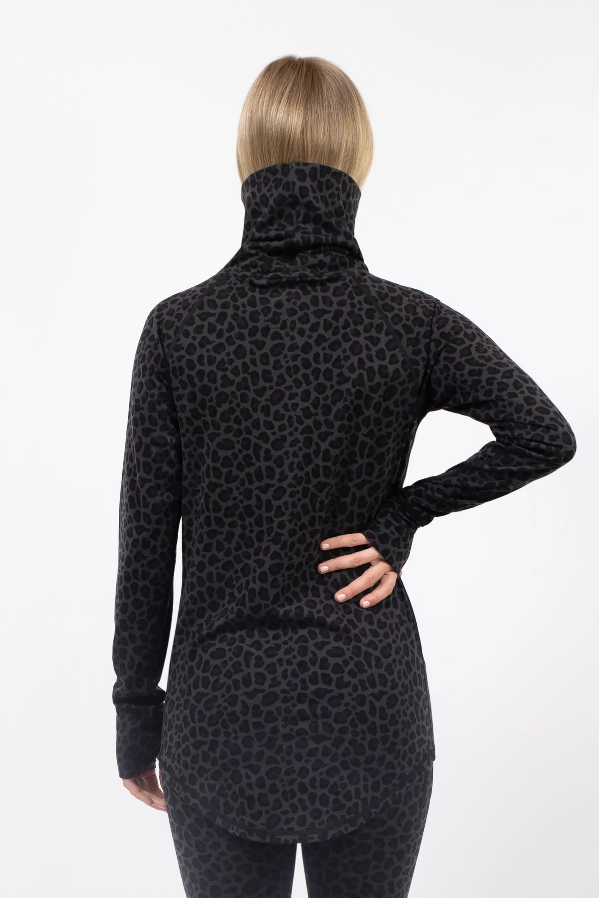 Icecold Merino Wool Top - Black Leopard