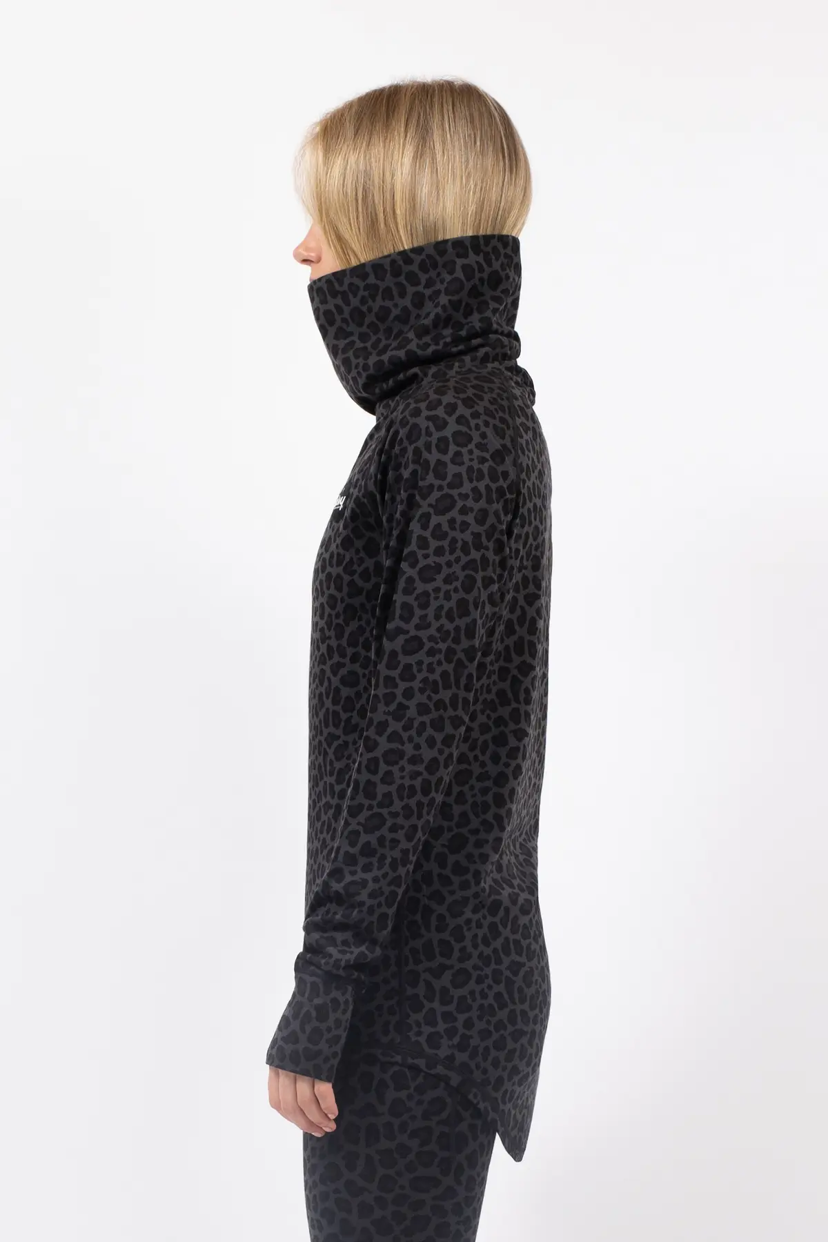 Icecold Merino Wool Top - Black Leopard