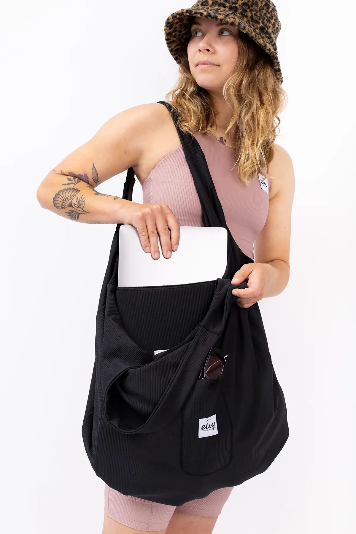 Expandable Rib Carryall Bag - Black | One Size