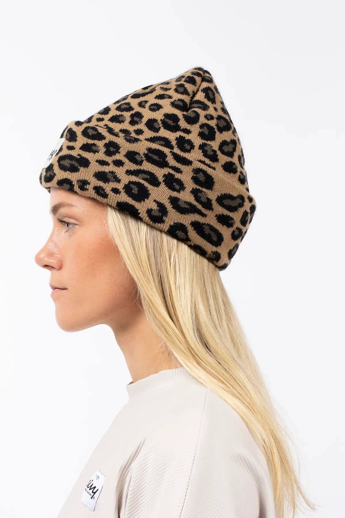 Watcher Beanie - Leopard
