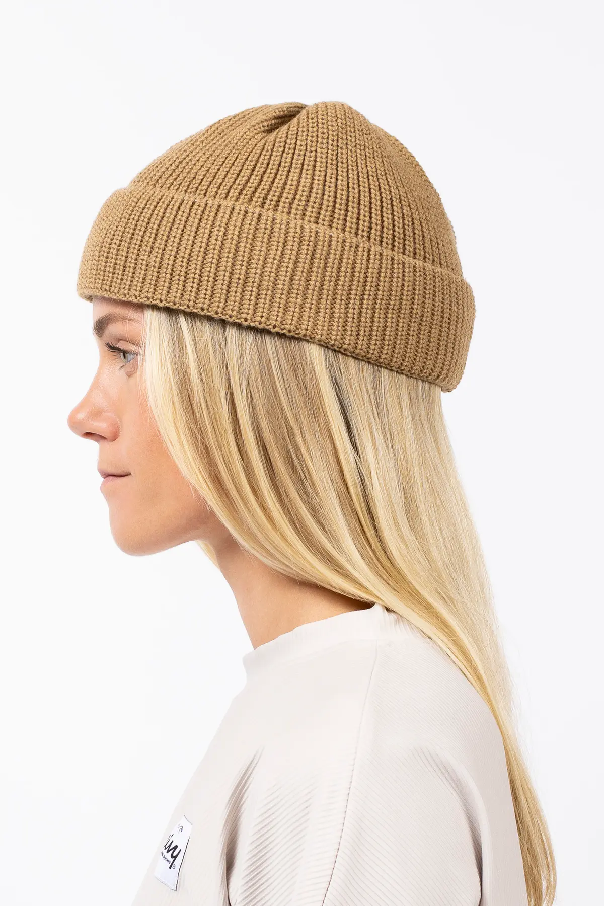 Shorty Knit Beanie - Brown